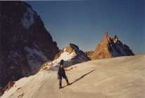 Olivier au Col des Avalanches: vent violent, ça caille!
