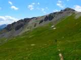 Dans le vallon de l'Alpe, face à la crête de la Balme