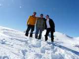 3 touristes au sommet du Grand Cocor