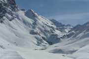 face aux gorges du Malpasset donnant accès au glacier des sources de l'Isère